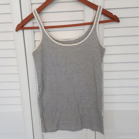 Super soft Lands' End tank. Size S. - Picture 1 of 3
